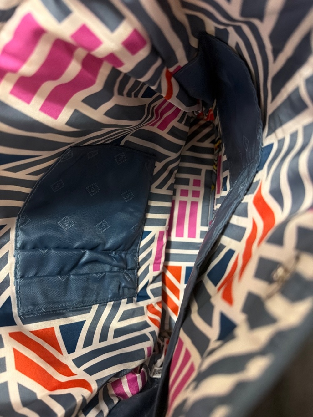 Vera Bradley Tote - Picture 2 of 2